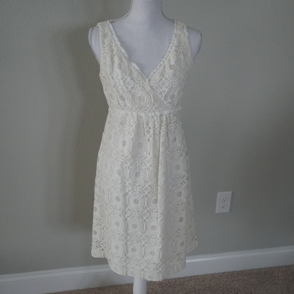 Ivory Lace Sleevess Dress - Size 4